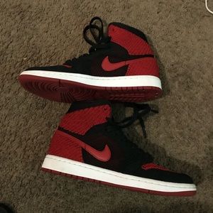 Jordan flyknit 1s